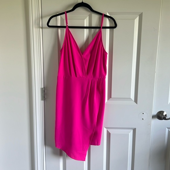 Hot Pink Sugar+Lips deep v-neck dress Size Small - Picture 1 of 8